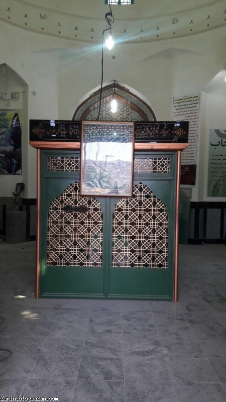 فروش ضریح امامزاده ضریح فلزی، شبكه. بسیار زیبا و محكم. در ابعاد ٣ در ٢.