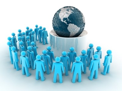 آن چنان زی بین خلقی منزوی