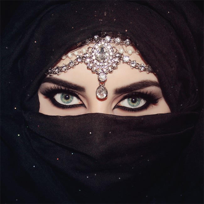 نکاتی کلیدی در آرایش عربی خلیجی 