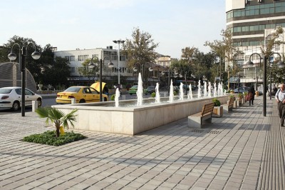 میدان منیریه