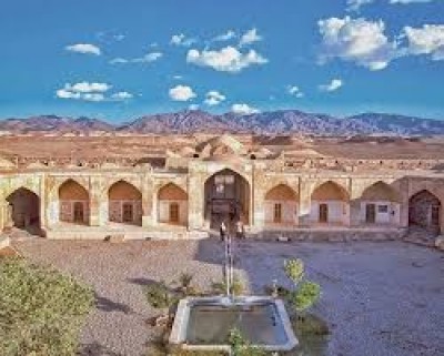 مهمان خانه کویر