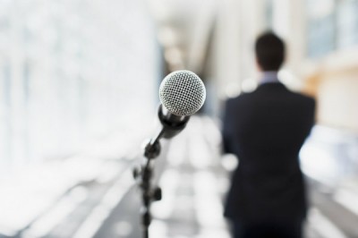 اهمیت سکوت در سخنوری 