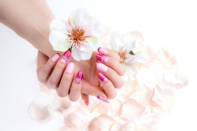 کاشت ناخن چه مزایایی دارد؟