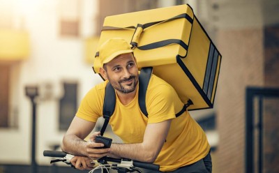 چه نیازها و مهارتهایی برای استخدام پیک مورد نیاز است؟